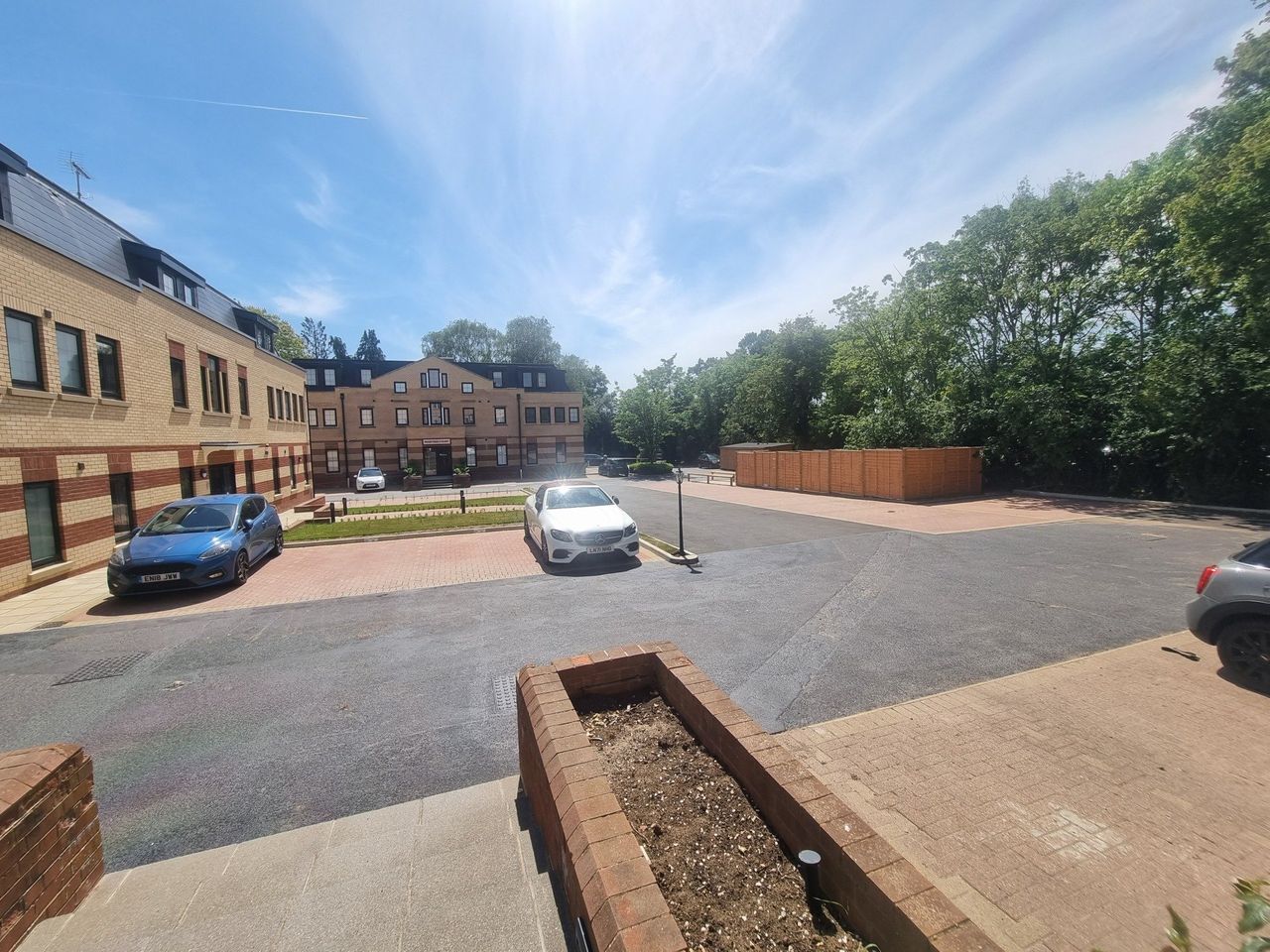 Birch Tree Court, Bishop's Stortford: photo 3 of 12